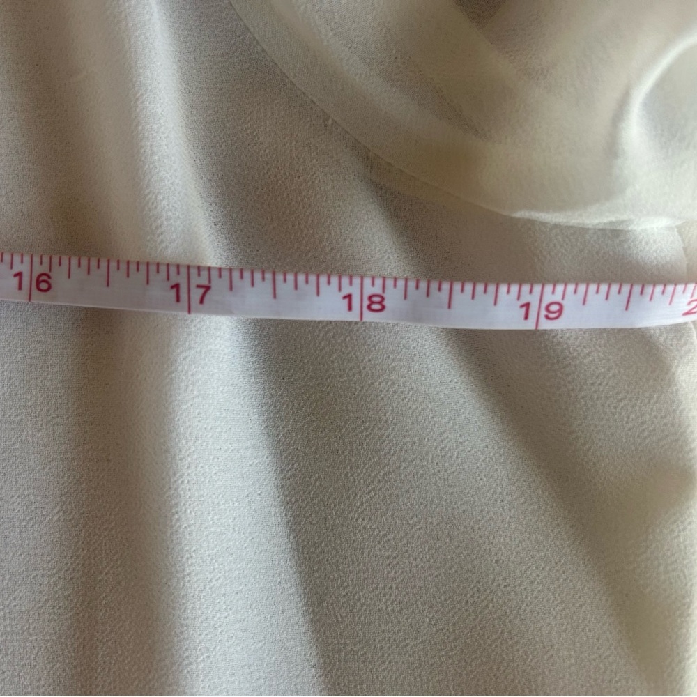 Smocked shoulders and cuffs on White 3/4 Sleeve Buttoned Blouse - Picture 4 of 4